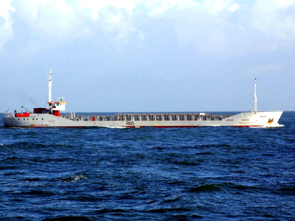 Tirador approaching Port of Rotterdam