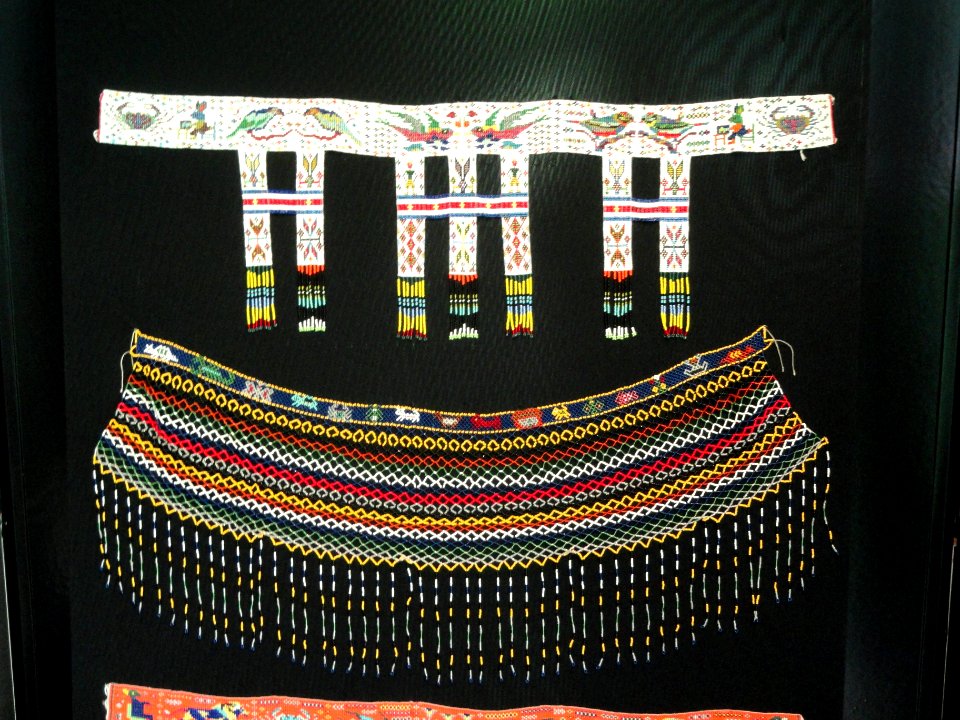 Tiriyó-Kaxuyana beadwork - Memorial dos Povos Indígenas - Brasilia - DSC00536