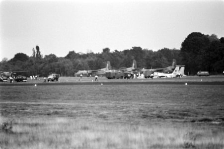 Tijdens een demonstratie op de luchtmachtbasis Soesterberg stortte een McDonnell, Bestanddeelnr 931-6778