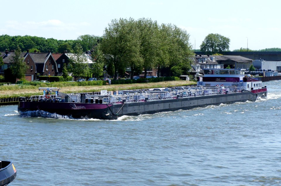 TMS Illusion - ENI 04809550, Amsterdam-Rijn kanaal, pic1