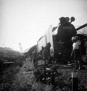 Tjikampek In de middag van 23 juni derailleerde als gevolg van sabotage aan de , Bestanddeelnr 13859
