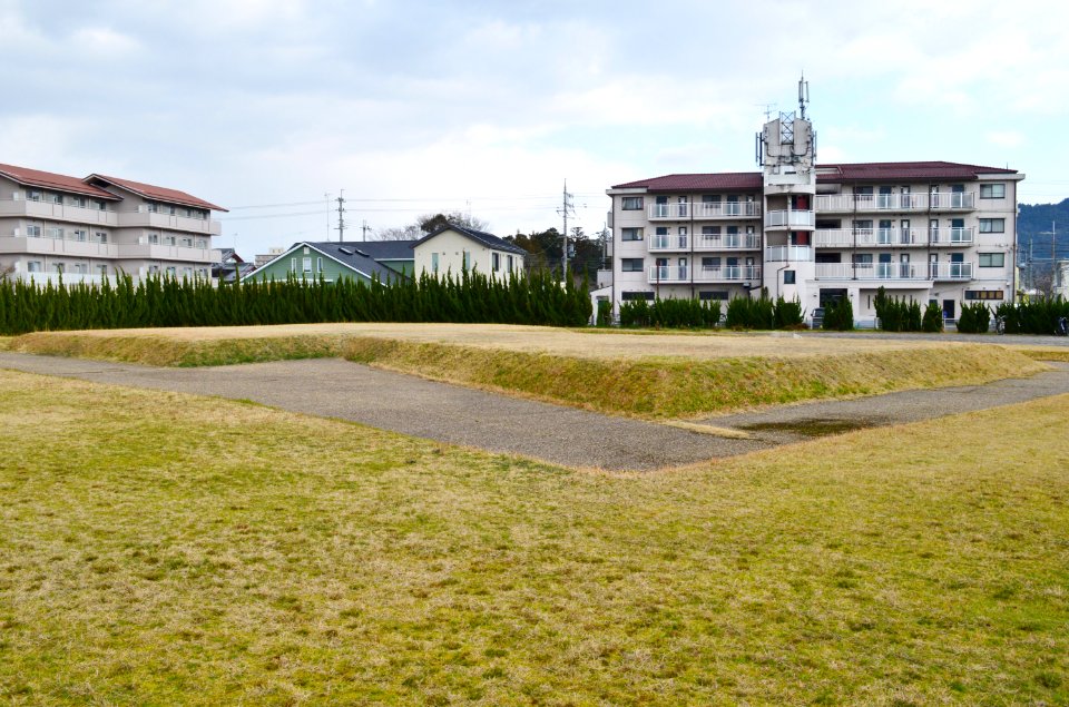 Toba Kofun, zenkei
