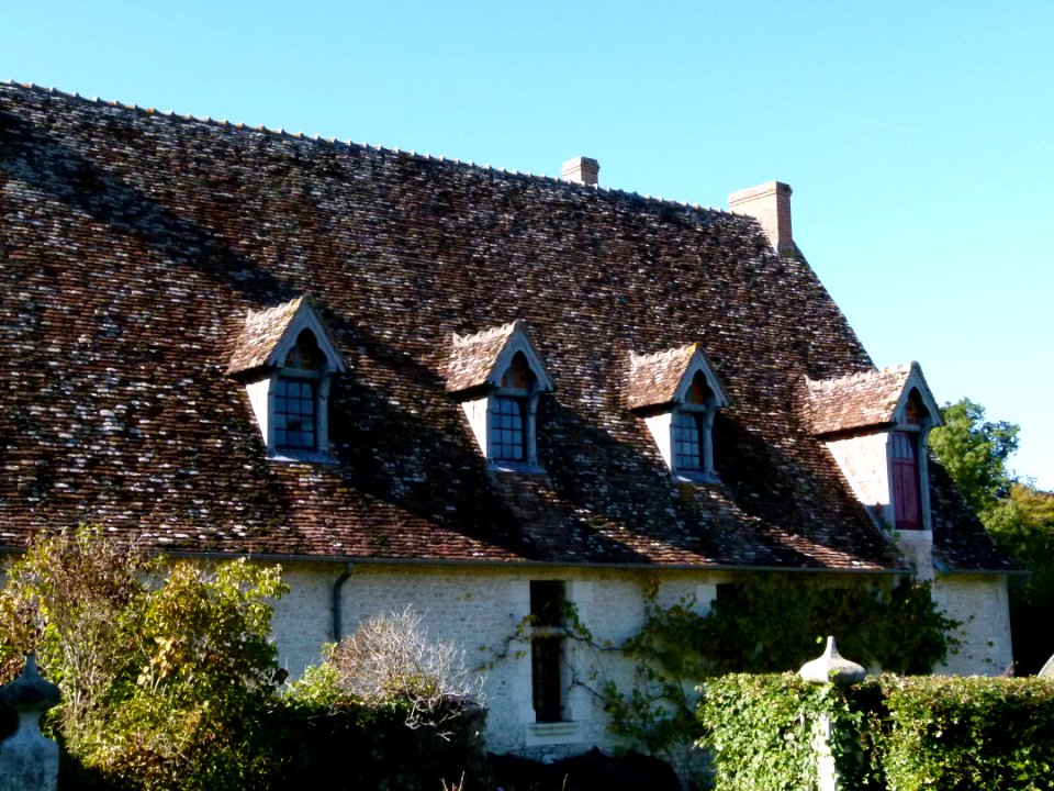 Toit d'une ferme du château