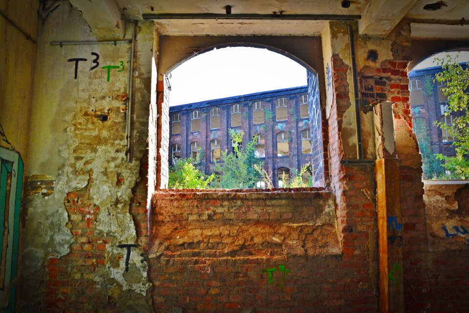 Window graffiti old