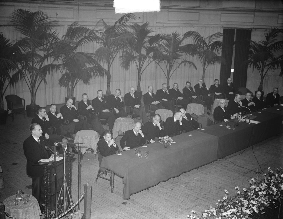 Tivoli (Utrecht) herdenking 100 jaar gemeentewet Vereniging van Nederlandse Geme, Bestanddeelnr 904-6065
