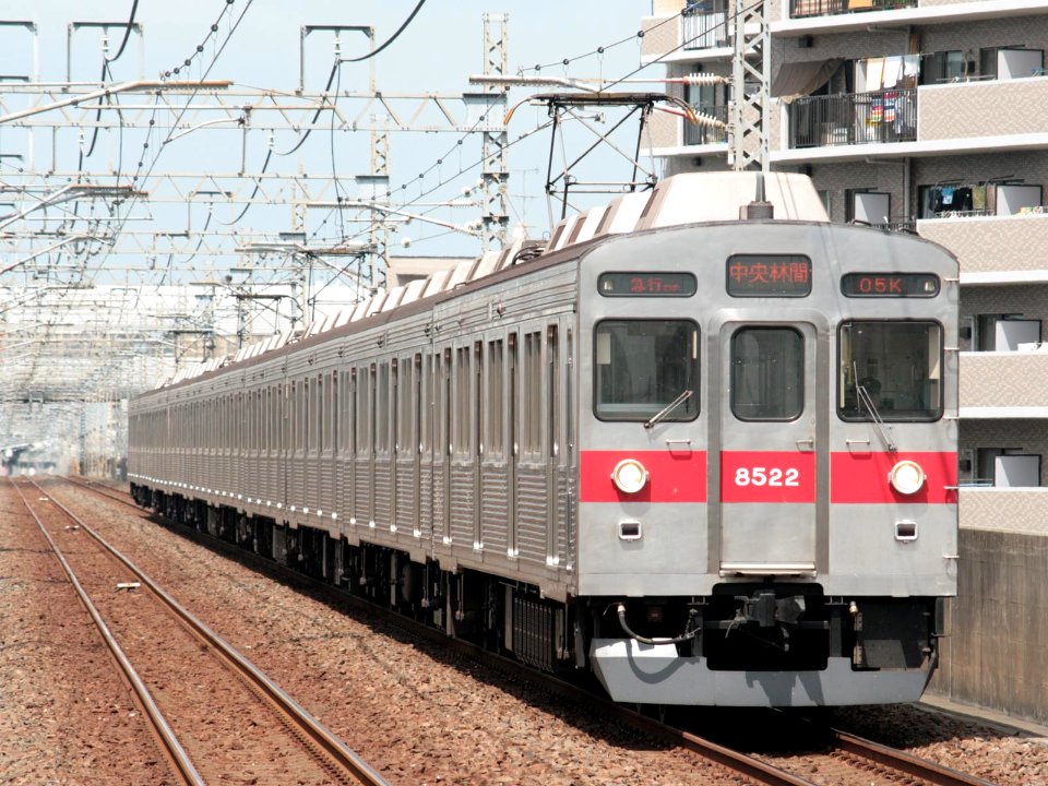 Tokyu Corporation 8500 Series on Den-en-toshi Line