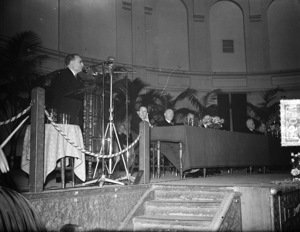 Tivoli (Utrecht) herdenking 100 jaar gemeentewet Vereniging van Nederlandse Geme, Bestanddeelnr 904-6057