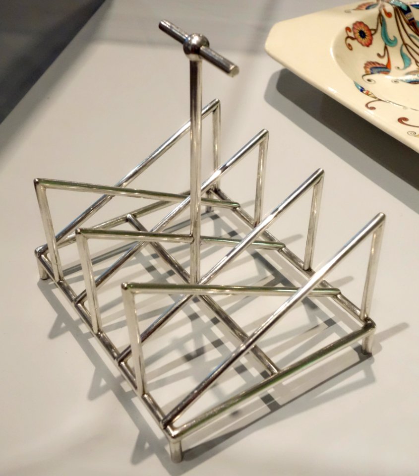 Toast Rack by Christopher Dresser (1834-1904), made by Tiffany & Co., New York, c. 1880, silver - Brooklyn Museum - Brooklyn, NY - DSC08876