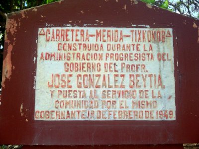 Tixkokob, Yucatán (10) photo