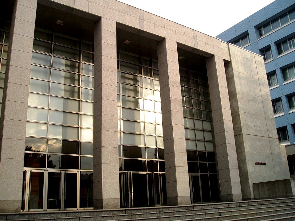 TKU-100th-Anniversary-Memorial-Bldg-2013110301