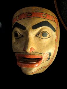Tlingit mask VK 47, donated 1846 - Museum of Cultures (Helsinki) - DSC04885