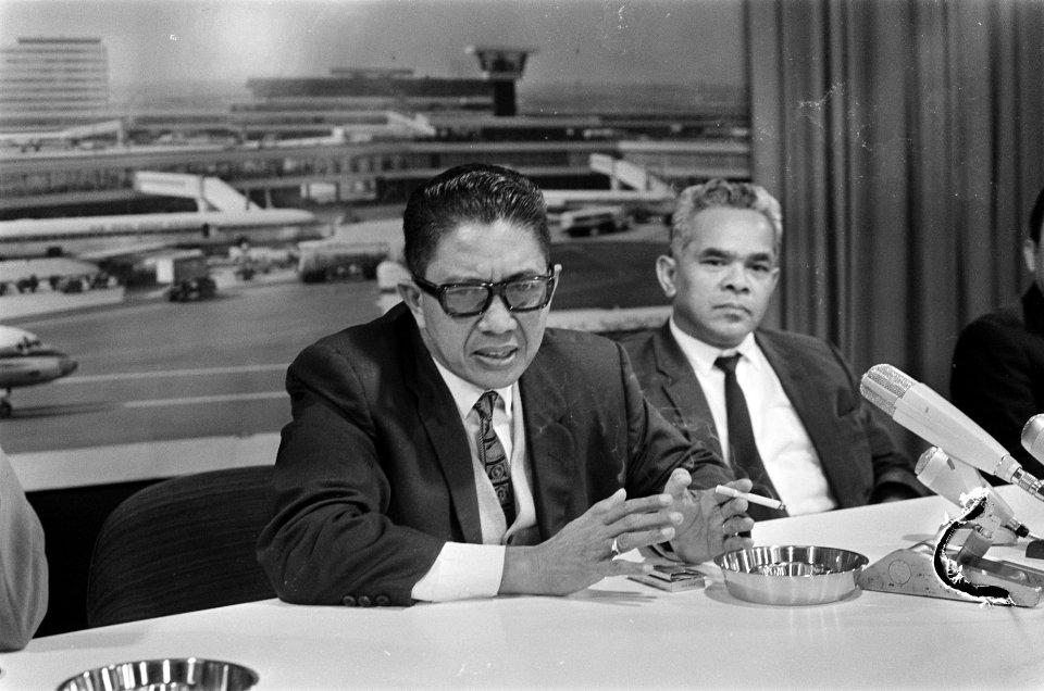 Tjondronegoro door Indonesische regering belast met volksraadpleging West Irian , Bestanddeelnr 922-5338