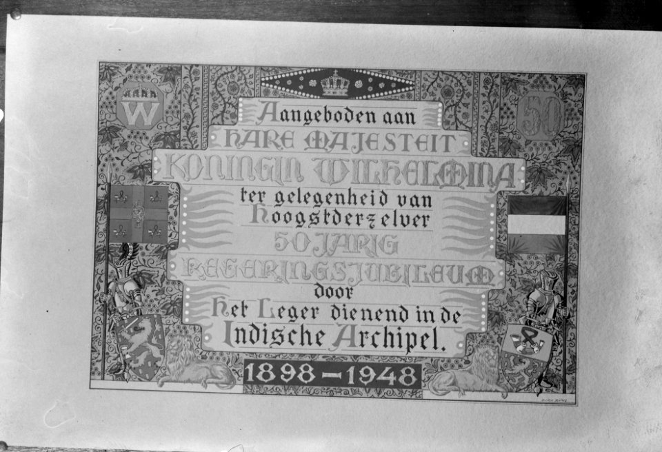 Titelblad van het herinneringsalbum voor Koningin Wilhelmina ter gelegenheid van, Bestanddeelnr 14145