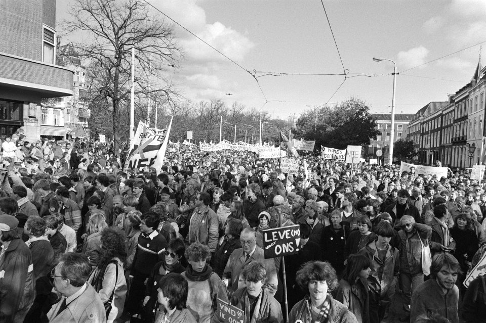 Tocht van het Malieveld naar het Binnenhof, Bestanddeelnr 932-7520