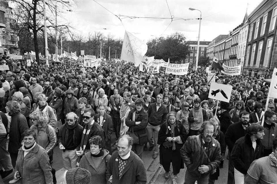 Tocht van het Malieveld naar het Binnenhof, Bestanddeelnr 932-7521