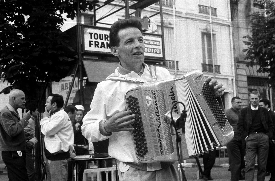 Tour de France , muzikant te Nancy, Bestanddeelnr 919-2982