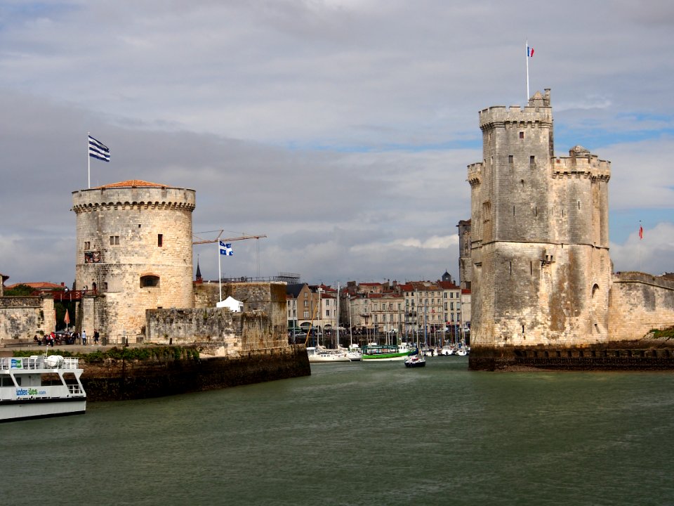Tour de la Chaîne & Tour St Nicolas & Port of La Rochelle, France, pic-002