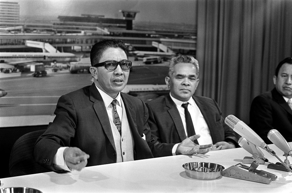 Tjondronegoro door Indonesische regering belast met volksraadpleging West Irian , Bestanddeelnr 922-5337