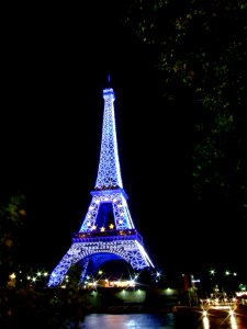 Tour Eiffel seen from Seine photo