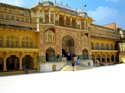 Tourist Destinations (252027207)