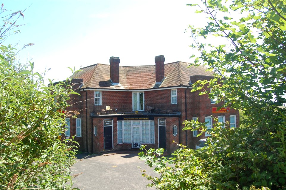 Toby Inn, Cowley Drive, Woodingdean (May 2020) (2)