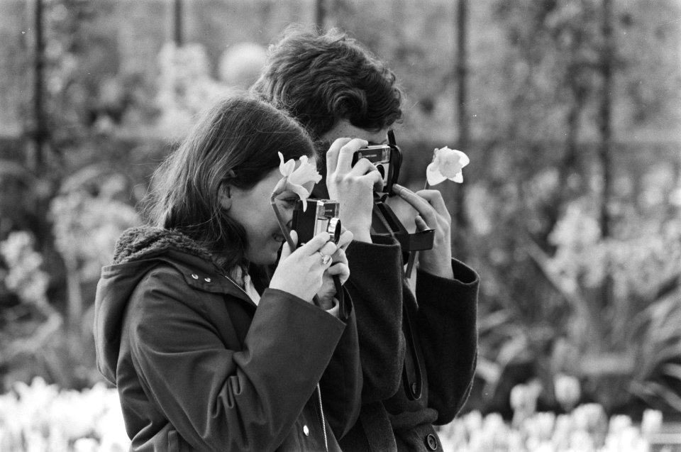 Touristen fotograferen in Keukenhof, Bestanddeelnr 928-5144