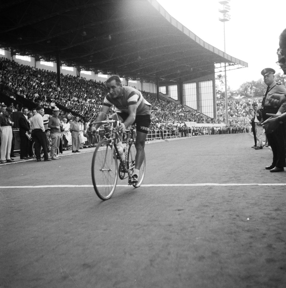 Tour de France , W van Est finish tijdrit, Bestanddeelnr 911-3756