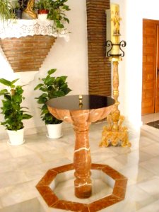 Torremolinos - Iglesia de Cristo Resucitado, interior 04
