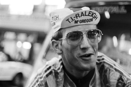 Tour de France 1e gedeelte, 1e etappe, Leiden St. Willibrord , nr. 12 Jan Raas (, Bestanddeelnr 929-8017