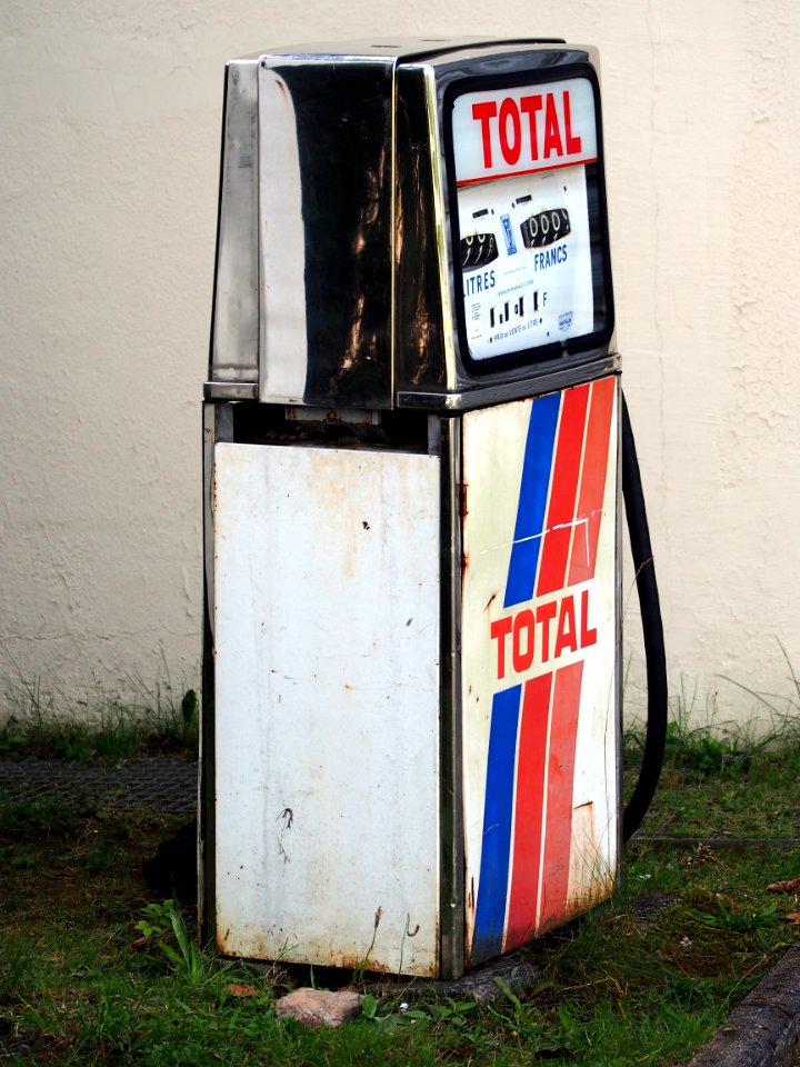 Total (old petrol pump) pic1