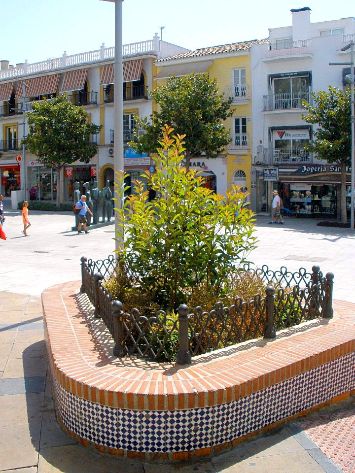 Torremolinos - Plaza Costa del Sol 14