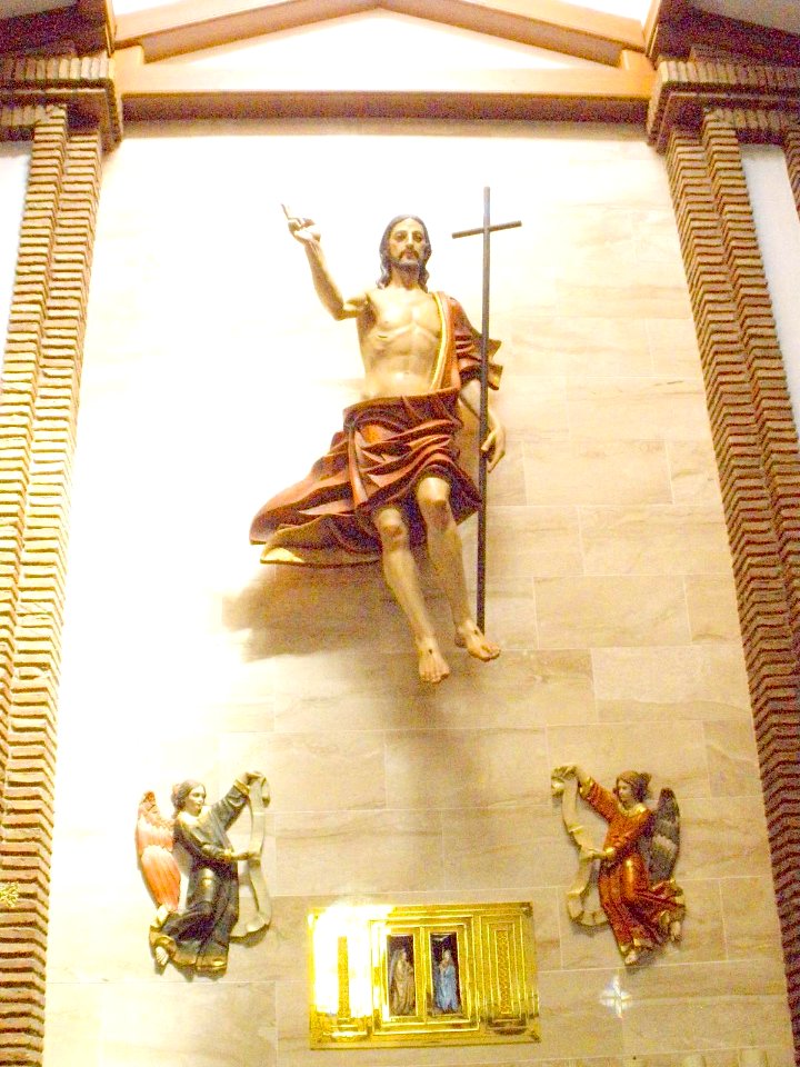 Torremolinos - Iglesia de Cristo Resucitado, interior 08