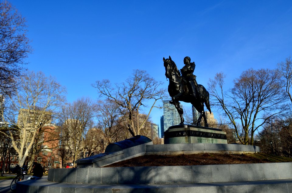 TorontoQueensPark4