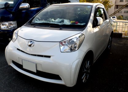 Toyota iQ 130G (NGJ10) front