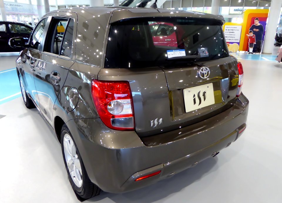 Toyota ist 150G 2WD (NCP110) rear
