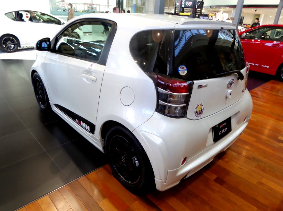 Toyota iQ GRMN (NGJ10) rear