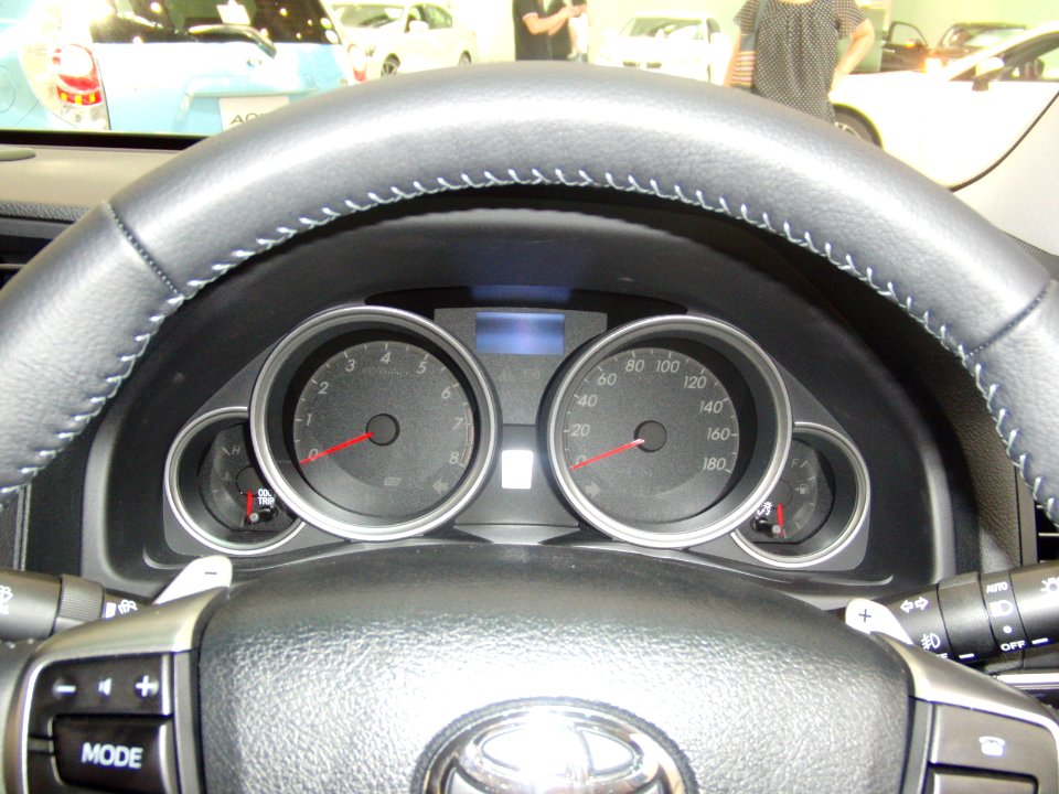 Toyota MARK X interior