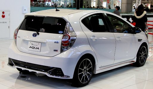 Toyota Aqua G's rear