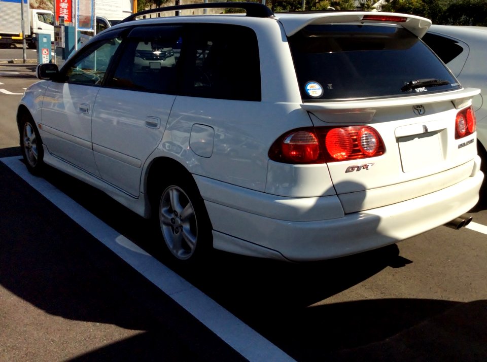 Toyota CALDINA 2.0 GT-T (ST215W) rear