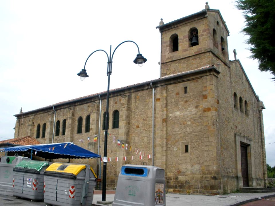 Torrelavega - Iglesia de los Santos Justo y Pastor (Sierrapando) 1