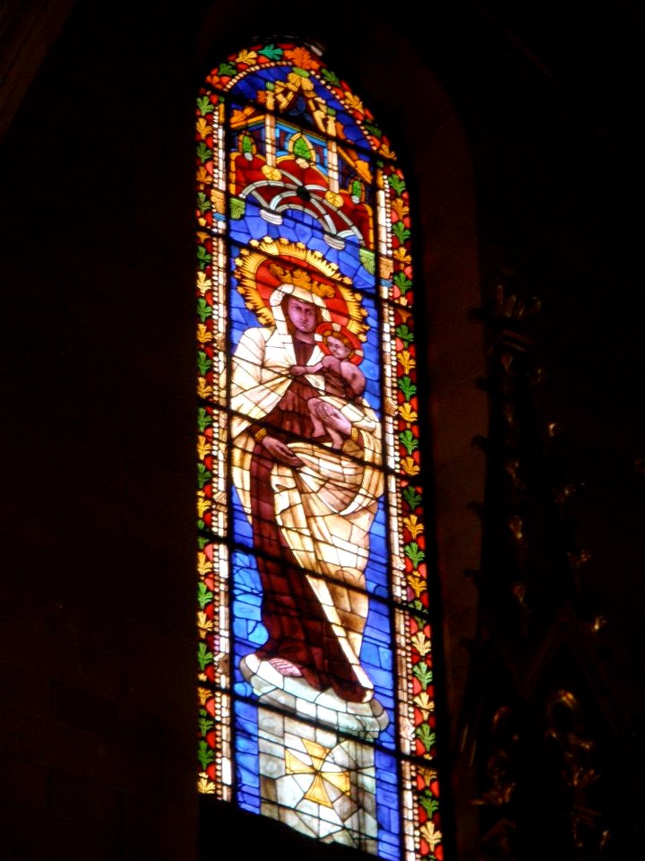 Torrelavega - Iglesia de Nuestra Señora de la Asunción, vidrieras 8