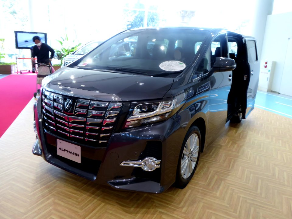 Toyota ALPHARD S "A Package" 2WD (AGH30W) front