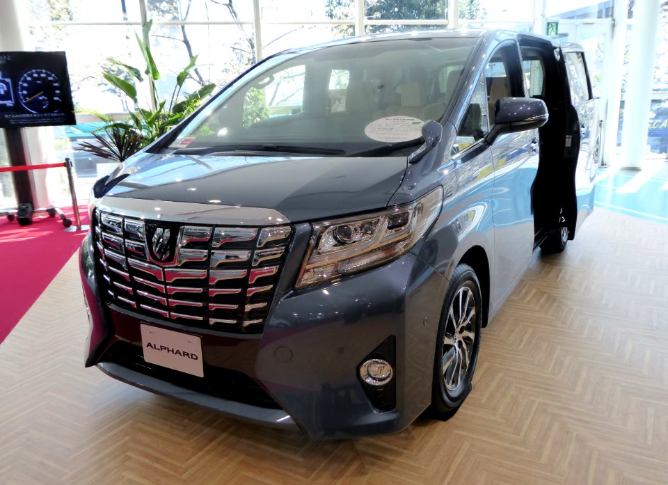 Toyota ALPHARD G 2WD (AGH30W) front