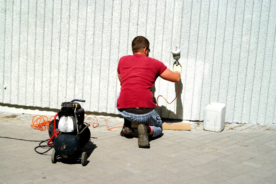 Painting people employee