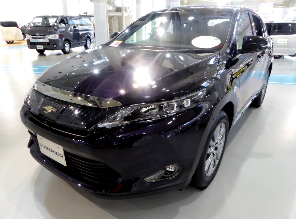 Toyota HARRIER PREMIUM "Advanced Package" 2WD (ZSU60W) front