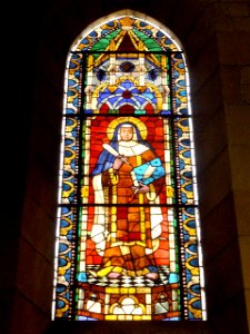 Torrelavega - Iglesia de Nuestra Señora de la Asunción, vidrieras 3