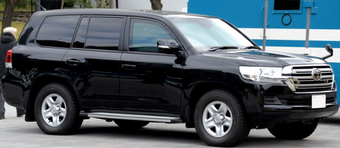 Toyota Land Cruiser URJ202W Small size ranger vehicle