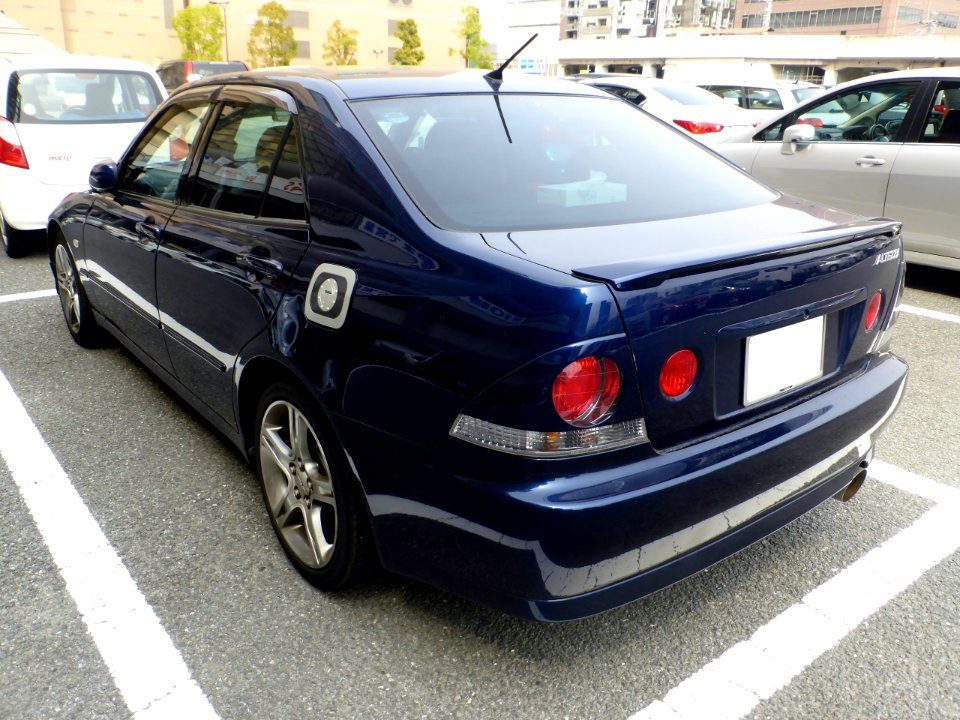 Toyota ALTEZZA AS200 (GXE10) rear