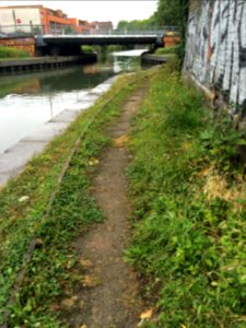 Towpath in Lille Avenue de Dunkerque