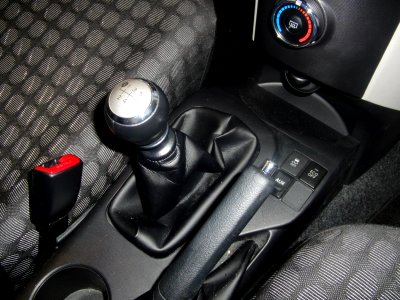 Toyota iQ → interior 2